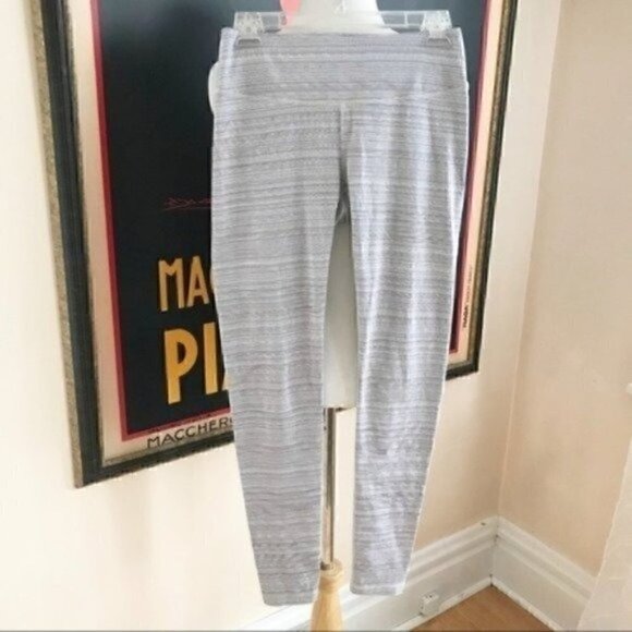 Lucy Pants - LUCY Hatha Linear Gray Textured Size Medium
